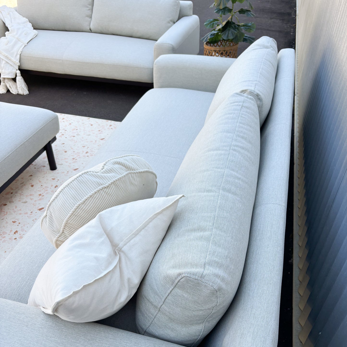 Sempre Oat Lounge Suite