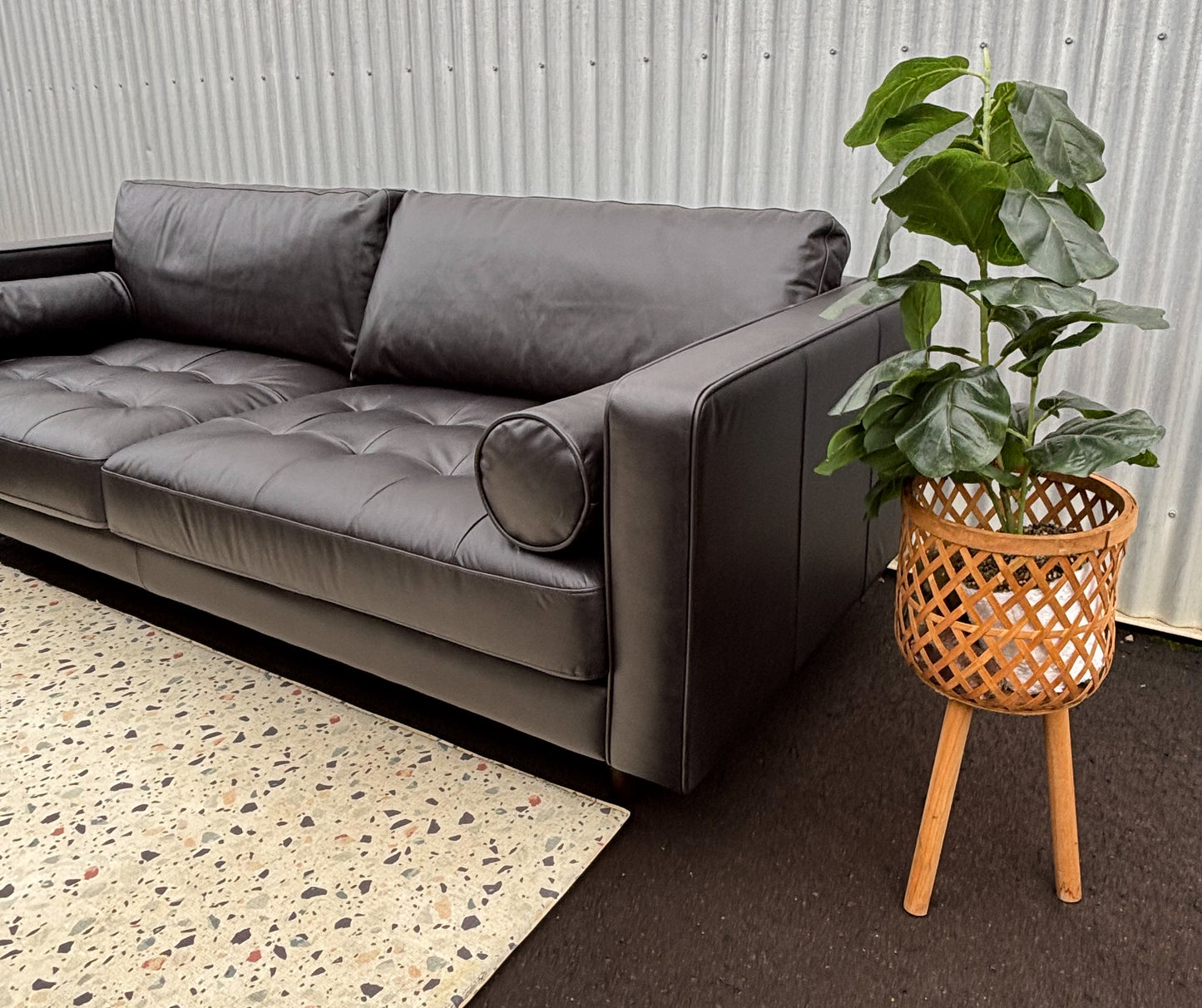 Jackson Black Leather 2.5 Seater Lounge